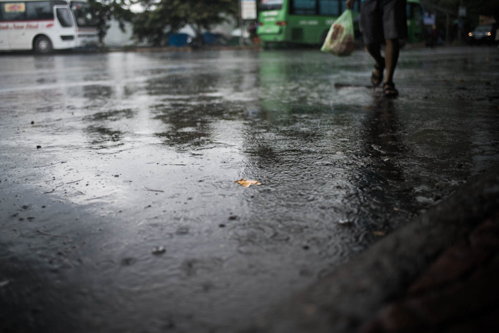 Übliches Wetter in der Regensaison